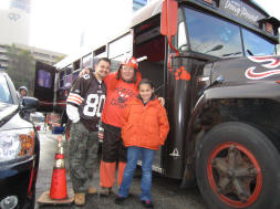 Mobile Dawg and the Bus